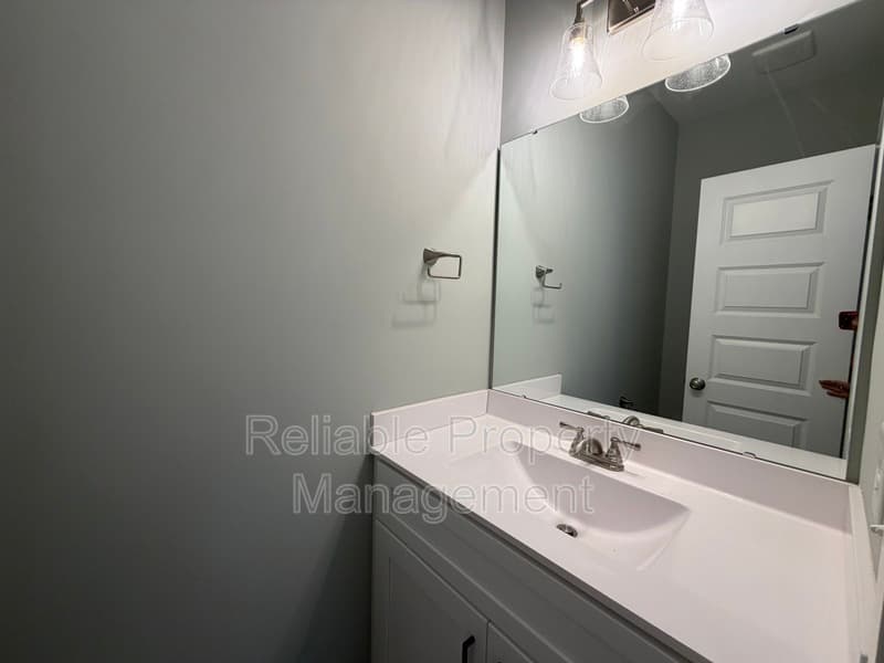 Clayton Condo: 861 Jack Rd