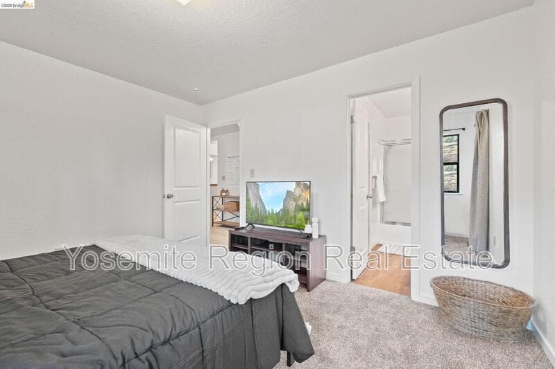 Groveland House: 20790 Ferretti Road
