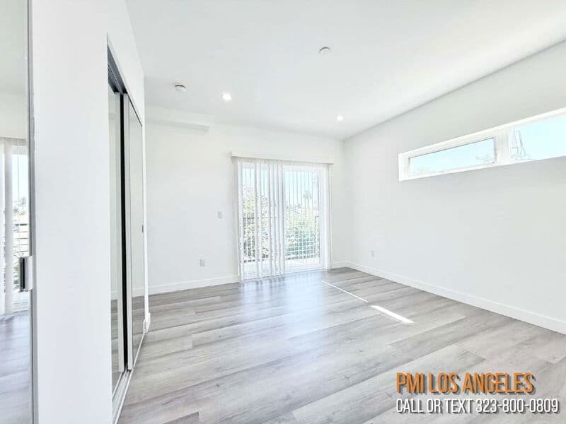 Los Angeles Condo: 1258 Leighton Avenue