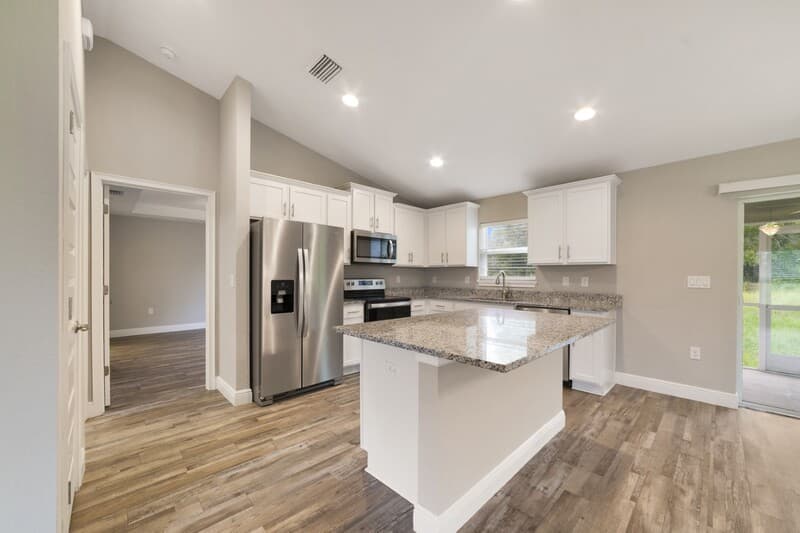 Ocala House: 312 Locust Pass