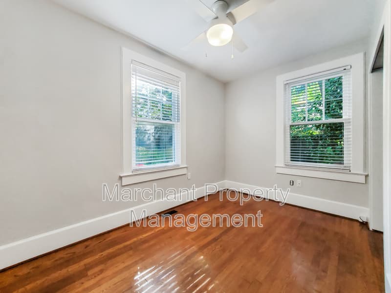 Greenville House: 111 W. Hillcrest Drive