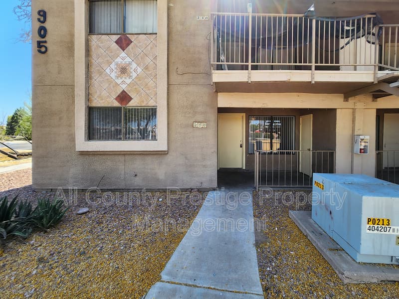 Tempe Apartment: 905 S Dorsey Lane
