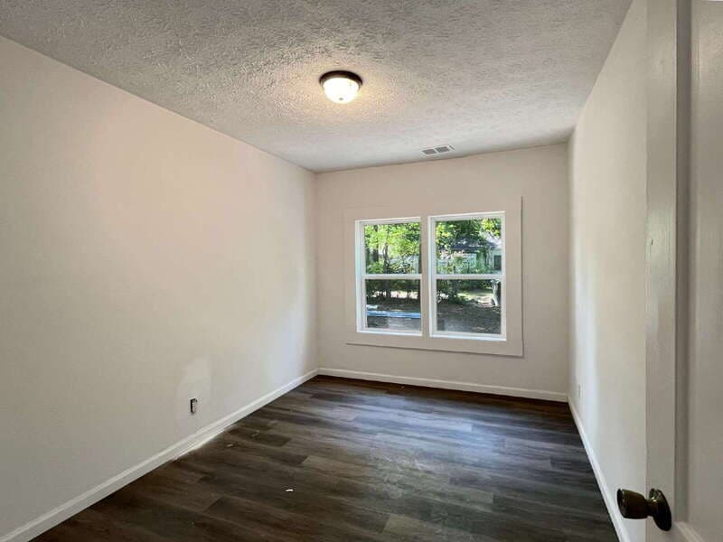Savannah Condo: 1121 East 53rd Street