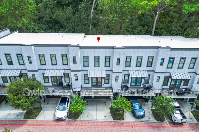 Atlanta Townhome: 721 Taylor Ct