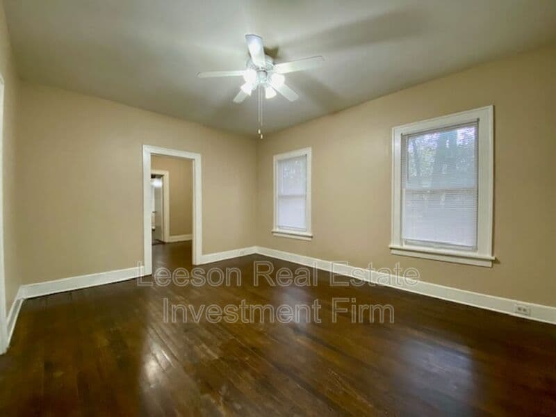Shreveport House: 135 E Olive Street