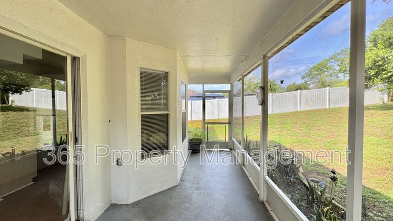 Spring Hill House: 12175 Katherwood Street
