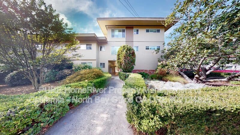 San Rafael House: 1135 Grand Avenue