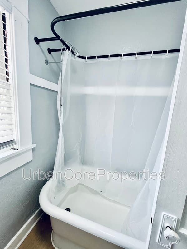 St. Petersburg Condo: 249 4th Ave N