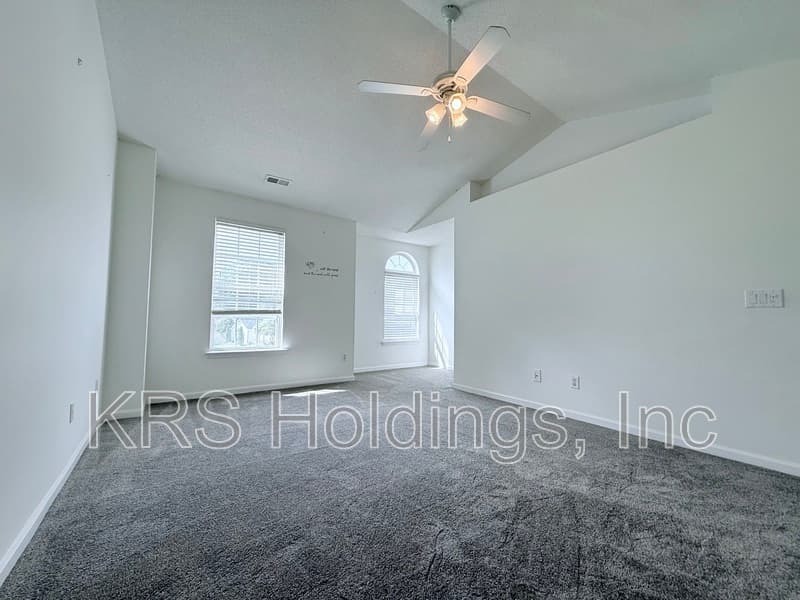 Raleigh House: 6920 Dawnalia Court