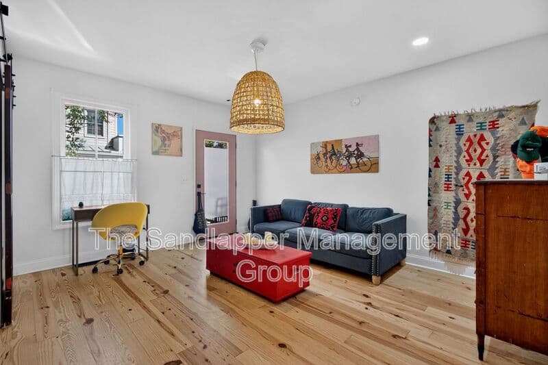 Charleston Condo: 32-A Line Street