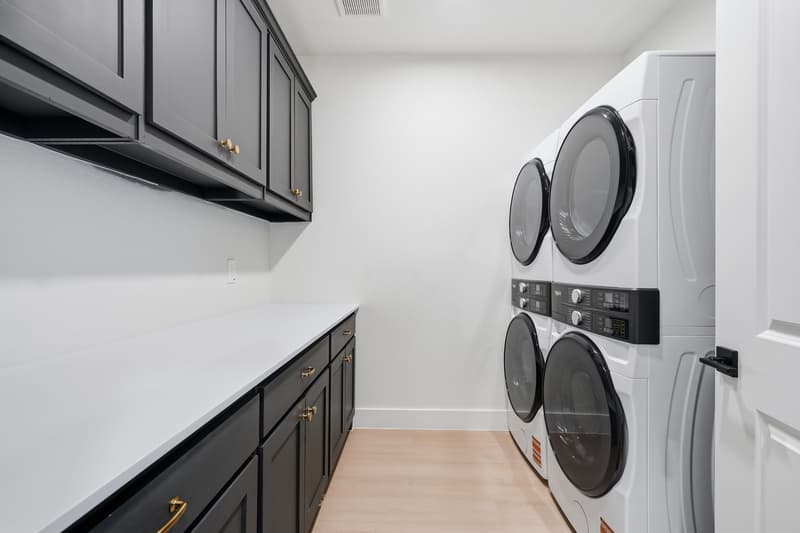 Fort Worth House: 2339 Benbrook Boulevard