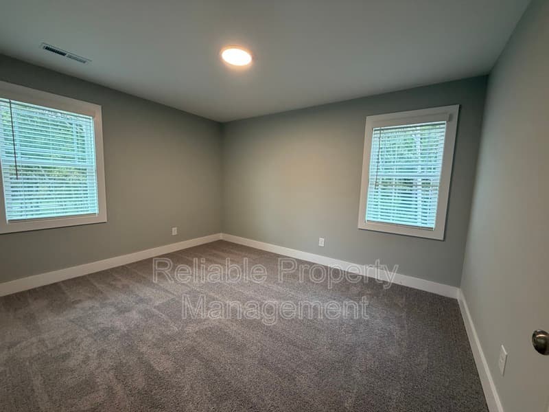 Clayton Condo: 861 Jack Rd