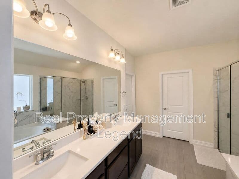 Aubrey House: 2812 Ranger Ln