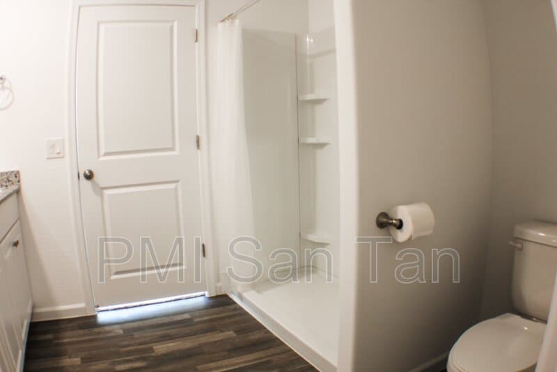 Casa Grande House: 1389 East Jaycie Lane