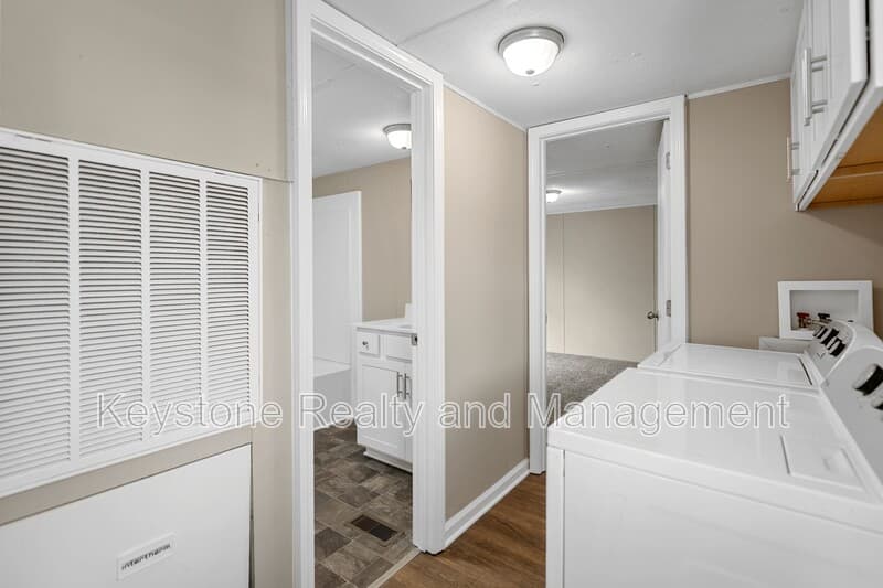 Clarksville House: 2740 Ann Drive
