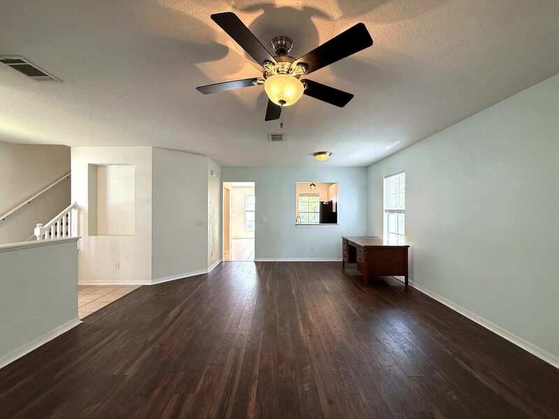 Lithia House: 16221 Bridgewalk Drive