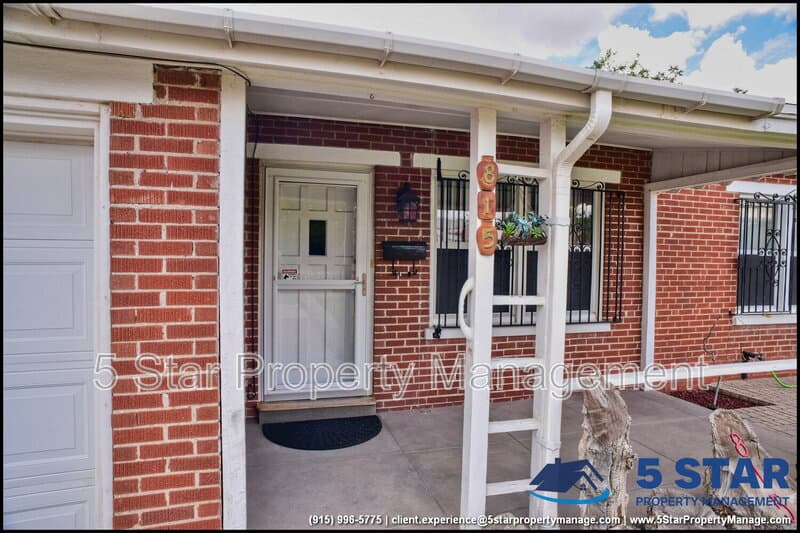 El Paso House: 815 Ellis Street