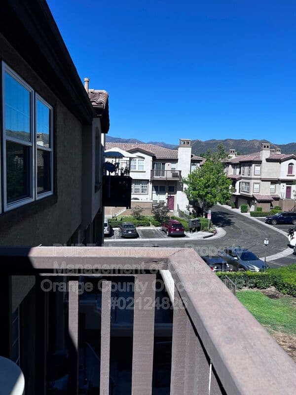 Rancho Santa Margarita House: 55 Montana Del Lago Dr