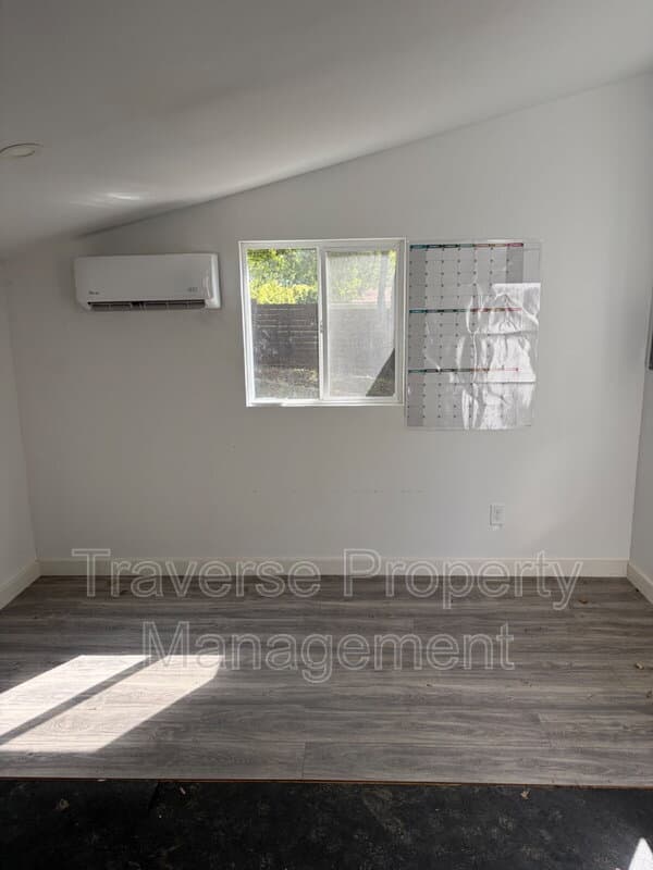 Fort Worth House: 5605 Wimbleton Way