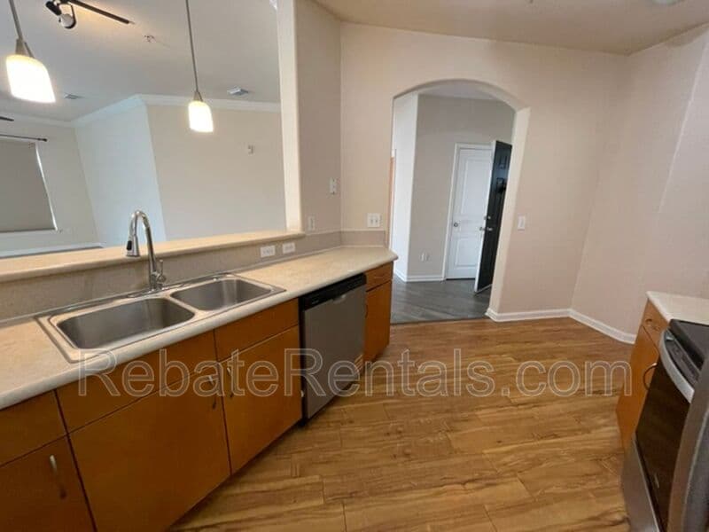Jacksonville Condo: 8290 Gate Parkway W