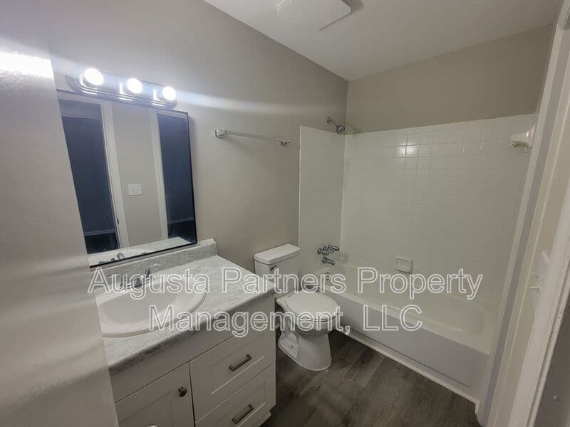 Aiken Condo: 1546 Hamilton Dr