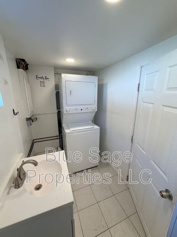 Ridley Park Townhome: 600 Michell St