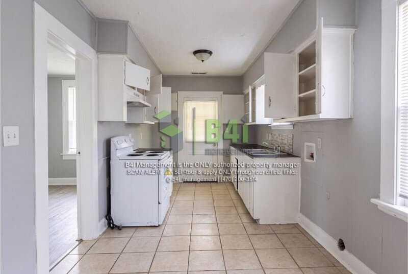 Columbus House: 243 Margaret Avenue