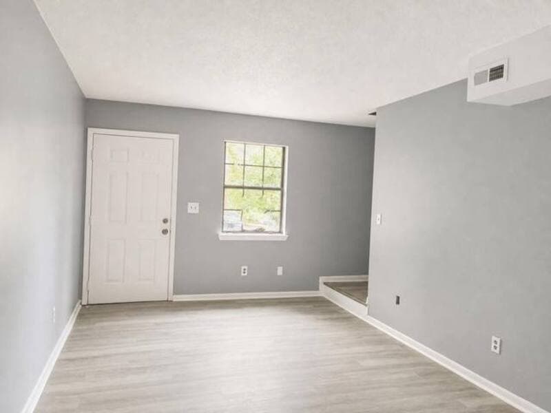 Chattanooga House: 190 Frawley Rd