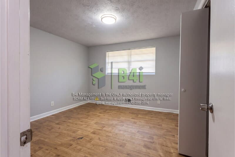 Douglasville House: 6331 Garnet Drive