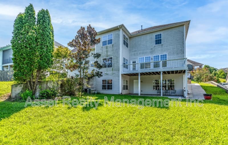 Knoxville House: 1217 Dreamview Lane