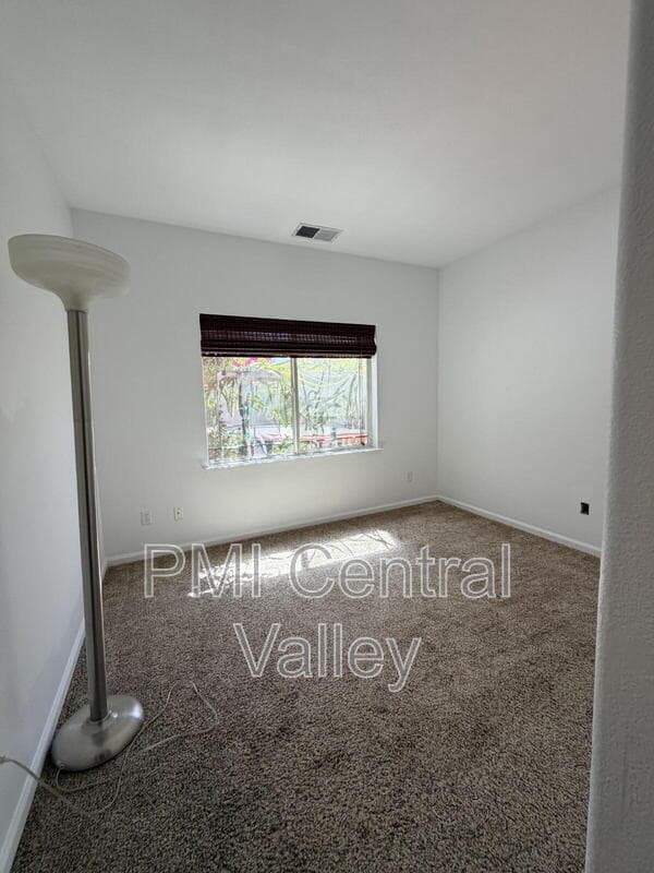 Lathrop House: 108 Hornfels Ave