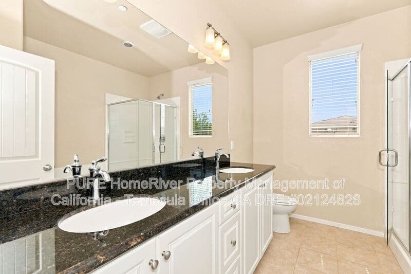 Menifee House: 30774 Sail Ln