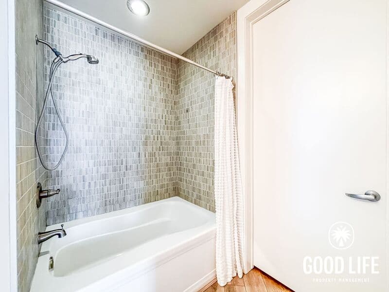 San Diego Condo: 527 10th Ave