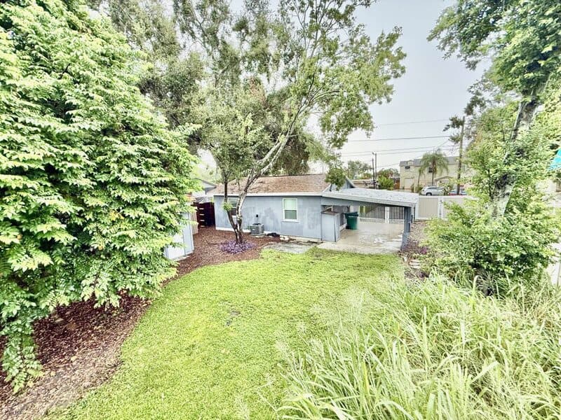 St. Petersburg House: 4528 70th Street North