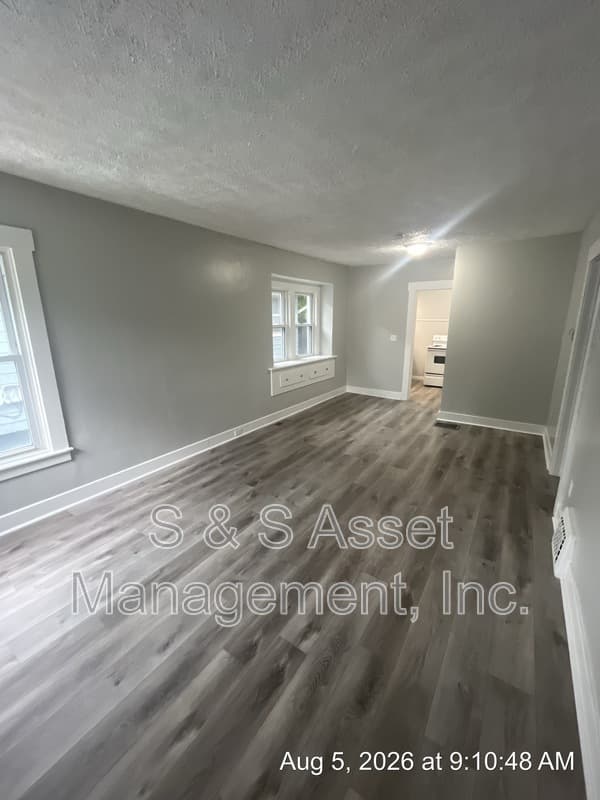Lansing House: 534 Norman Street