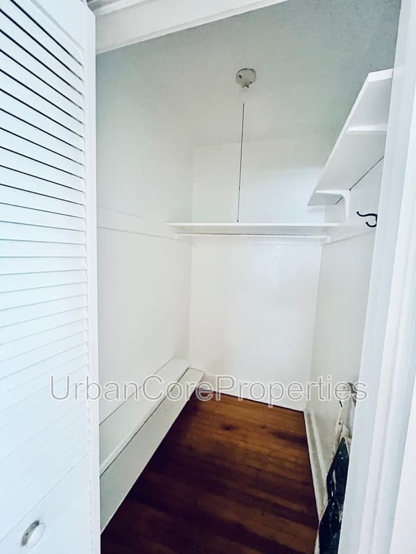 St. Petersburg Condo: 1233 Oak St NE