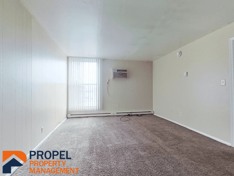 Wayne Condo: 33402 W Michigan Ave Unit 5