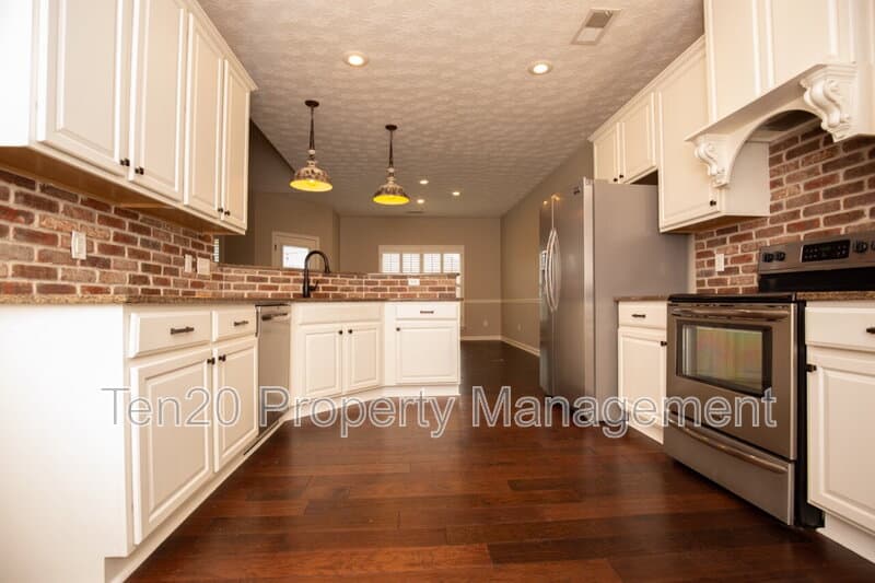 Fortson House: 9223 Granite Field Ct