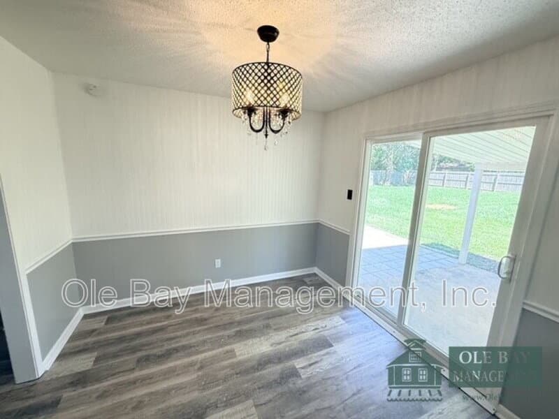 Mobile House: 3149 Cottage Lane