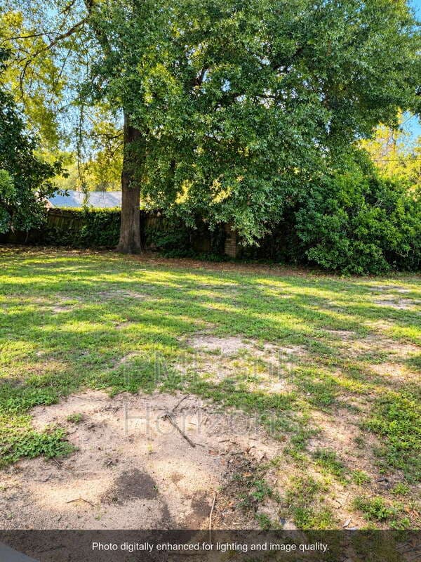 Pensacola House: 1310 Sunrunner Place