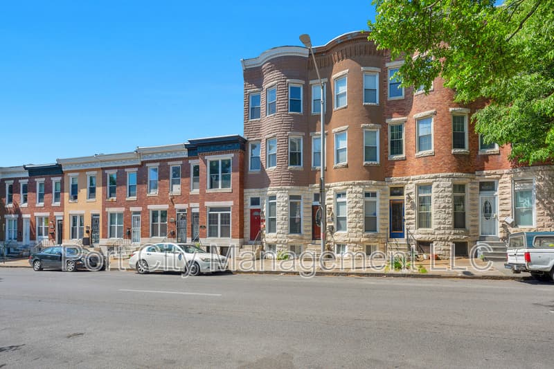 Baltimore Townhome: 2534 McCulloh Street