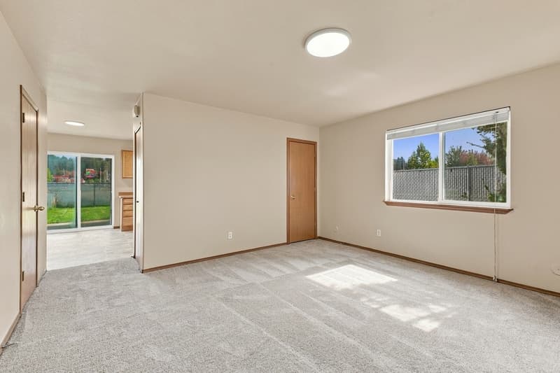 Post Falls House: 800 North Regal Court