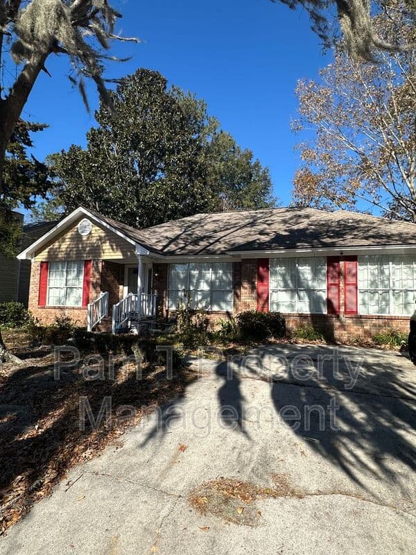 Savannah House: 110 Bobstay Ct