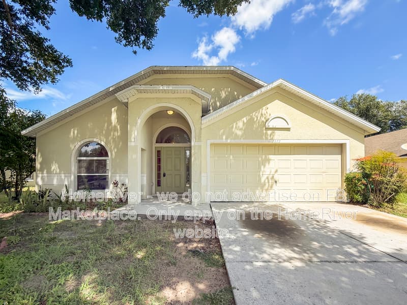 Tavares House: 2272 Merry Rd
