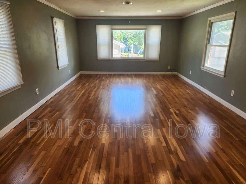Des Moines House: 1234 Herold Avenue