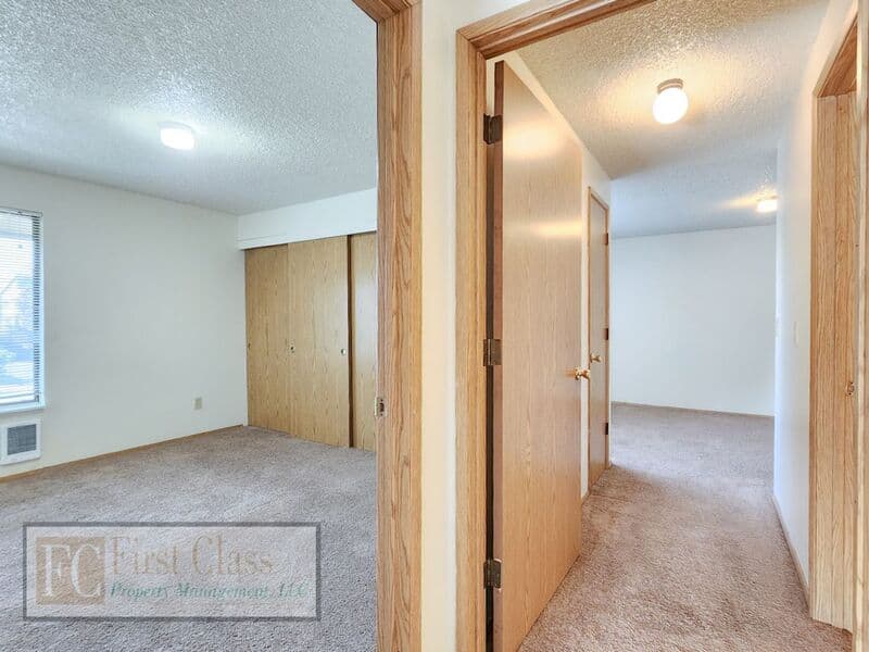 BEAVERTON Condo: 4824 SW MURRAY BLVD