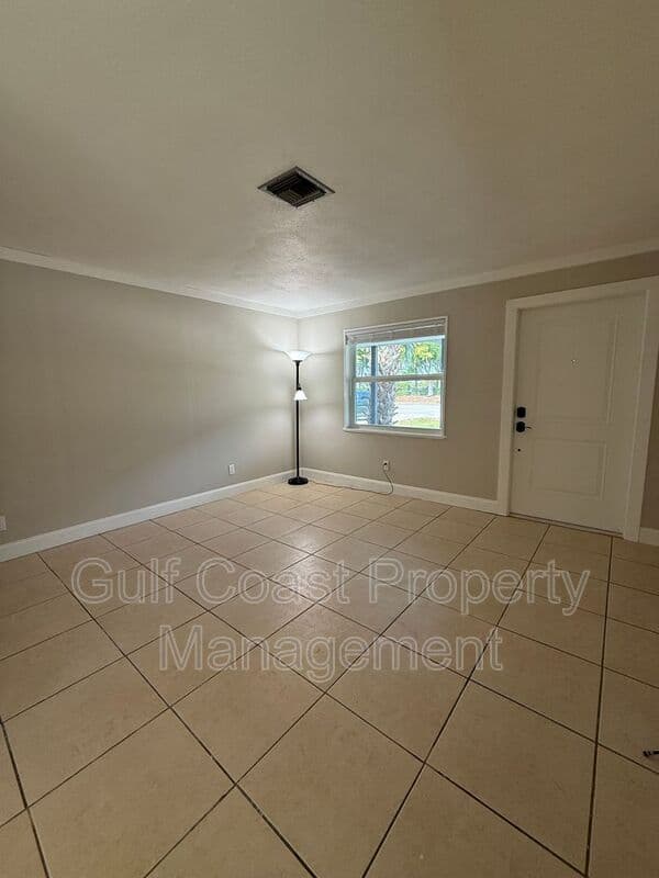 Cape Coral Condo: 1324 Del Pine Drive