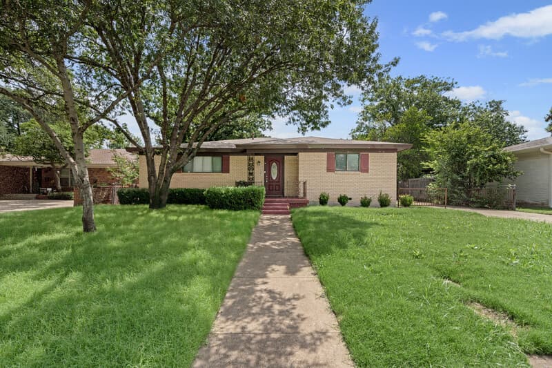Fort Worth House: 3521 Jeanette Drive