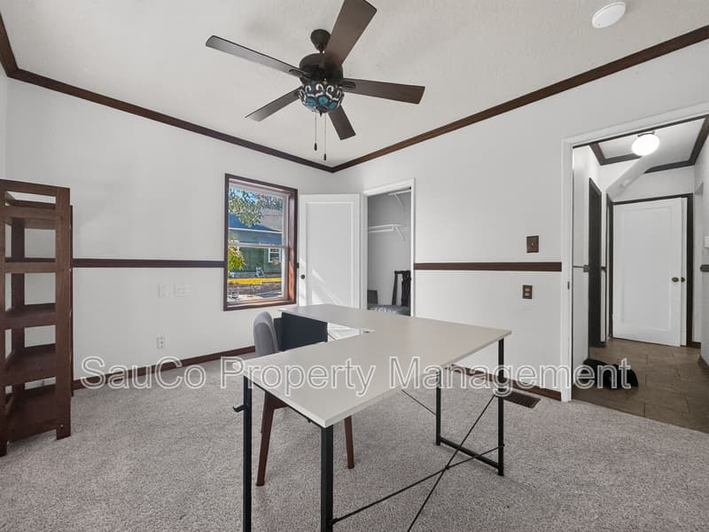 West Linn House: 2312 5th Avenue