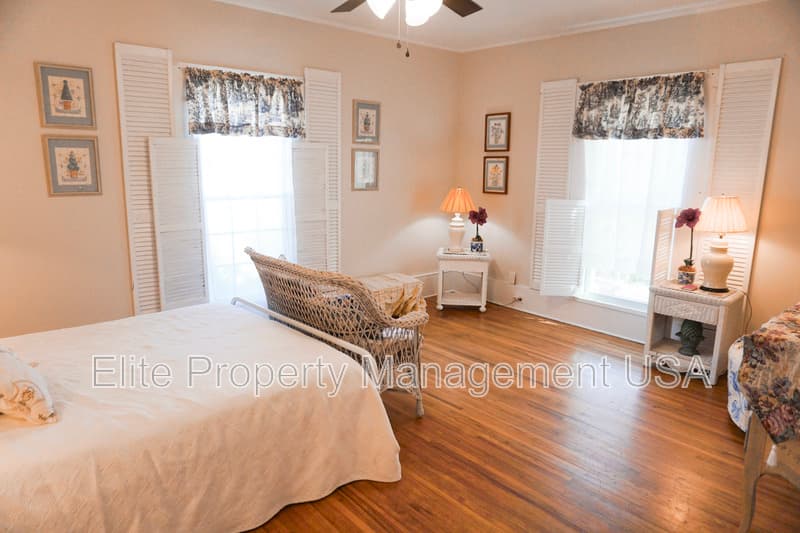 Lula Condo: 5904 Wall Street